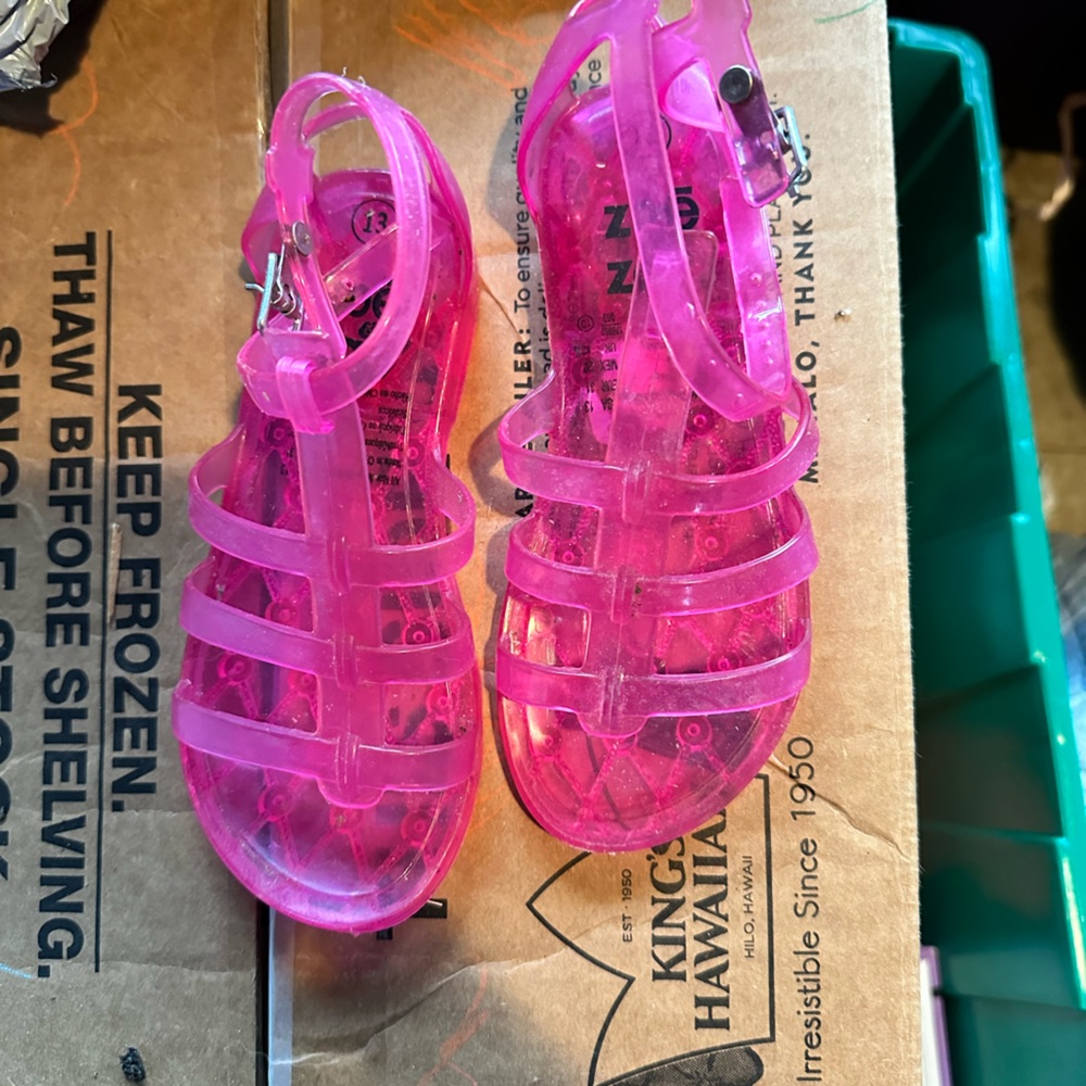 Size 13 girl jellies
